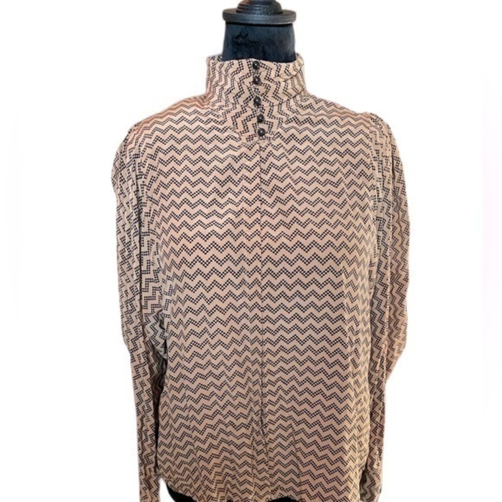Oleg Cassini blouse long sleeve turtle neck asymettric pattern